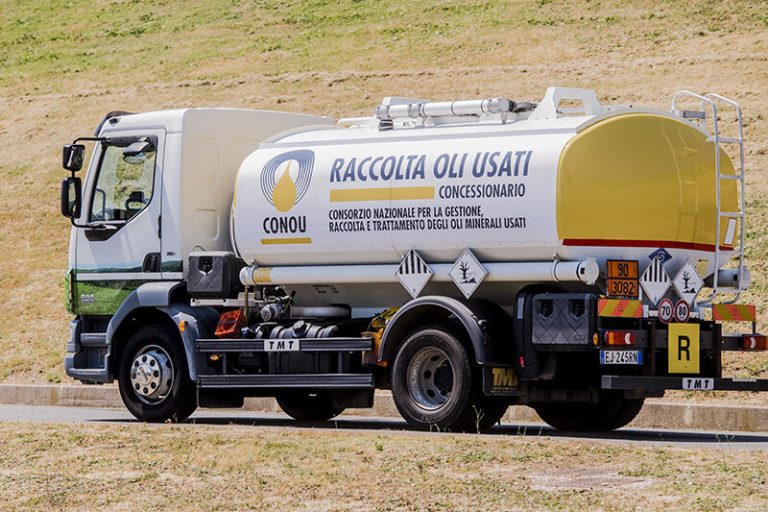 Autobotte di raccolta olio usato CONOU 768x512