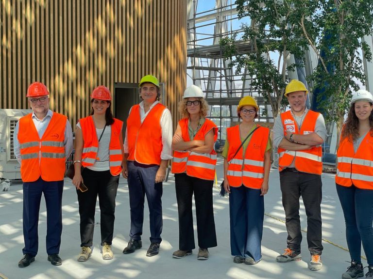 46590816 06a3 4b74 a48e 0e412270d991 768x576